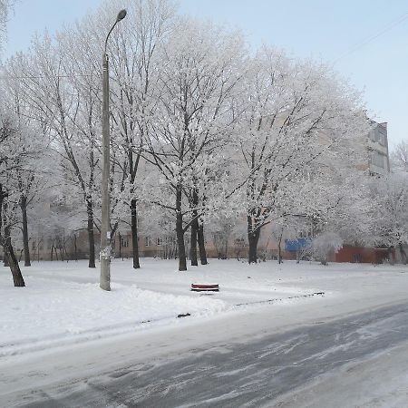 Apartment On Vasylya Chervoniya 67 リウネ エクステリア 写真